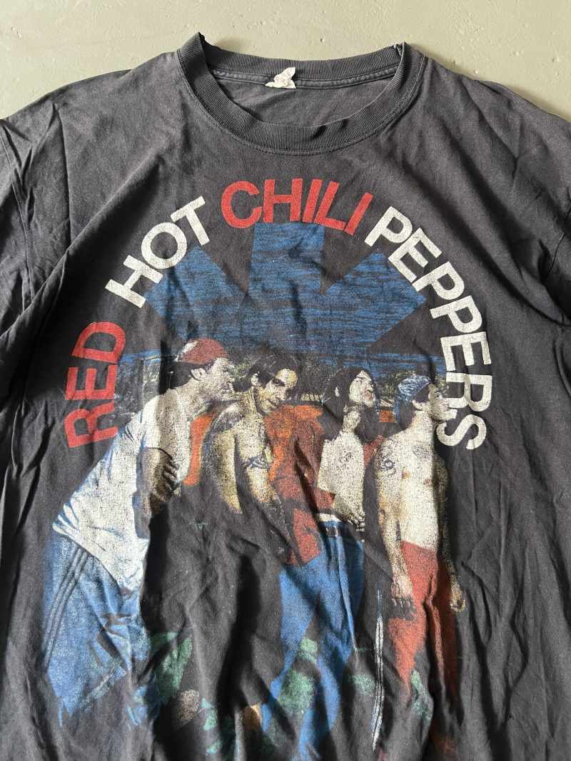 Vintage Red Hot Chilli Peppers (Californication) - Image 7