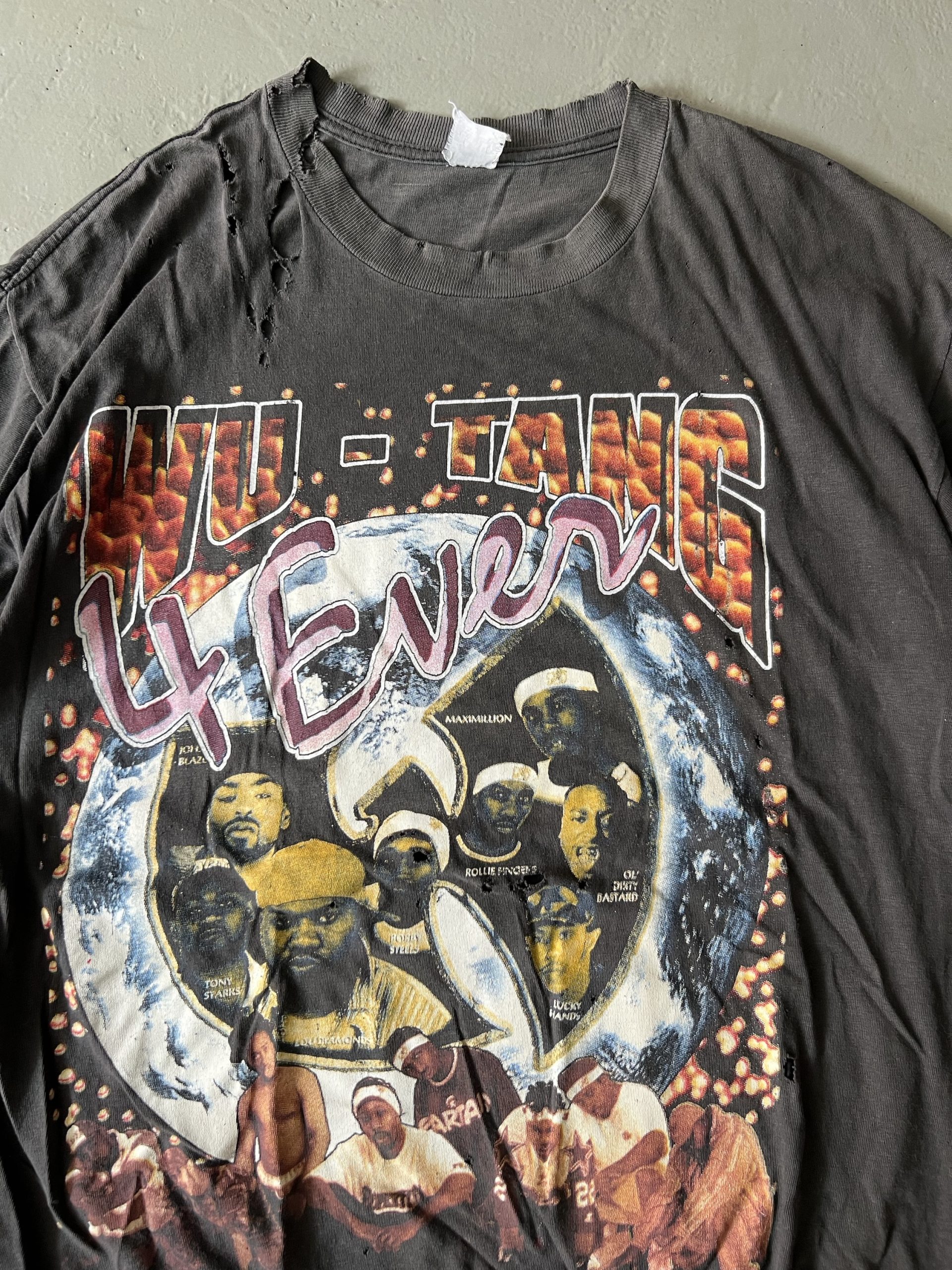 Vintage ‘90s Wu-Tang Clan “Triumph” Rap Tee - Image 4