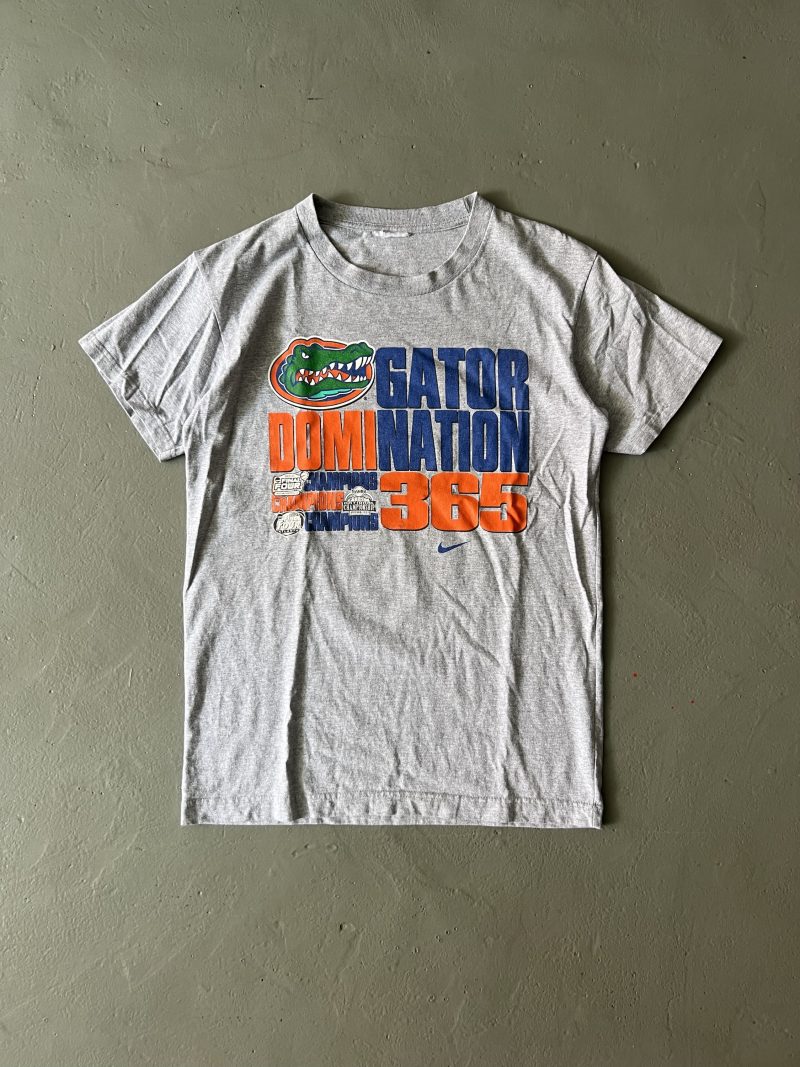 06 Florida Gators Champion ship shirt