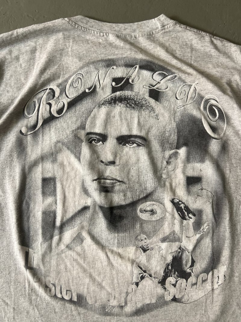 "El Fenómeno" Ronaldo - Image 4
