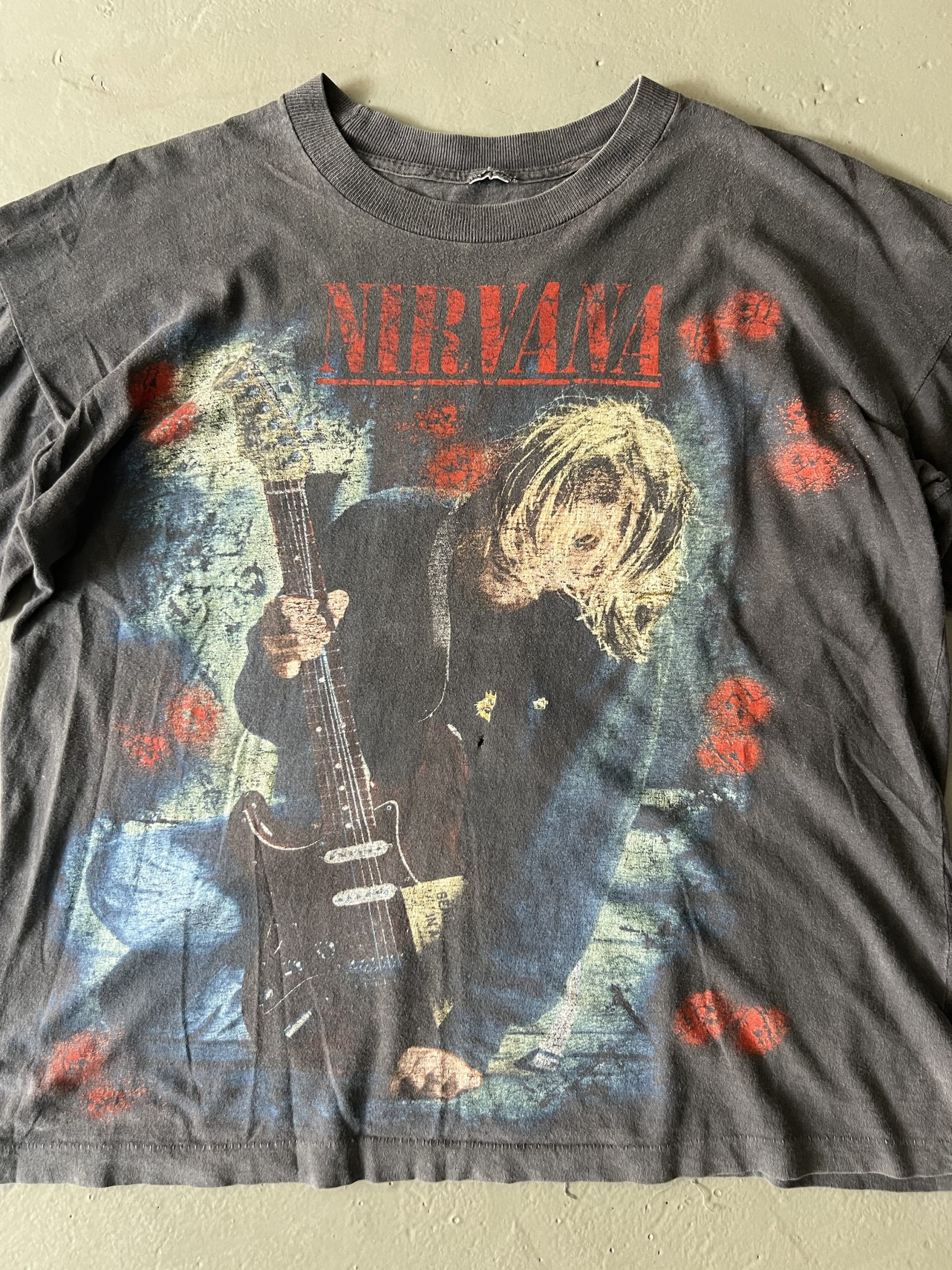 Vintage 90s Nirvana Heart-Shaped Box Empire European Bootleg Tee - Image 3