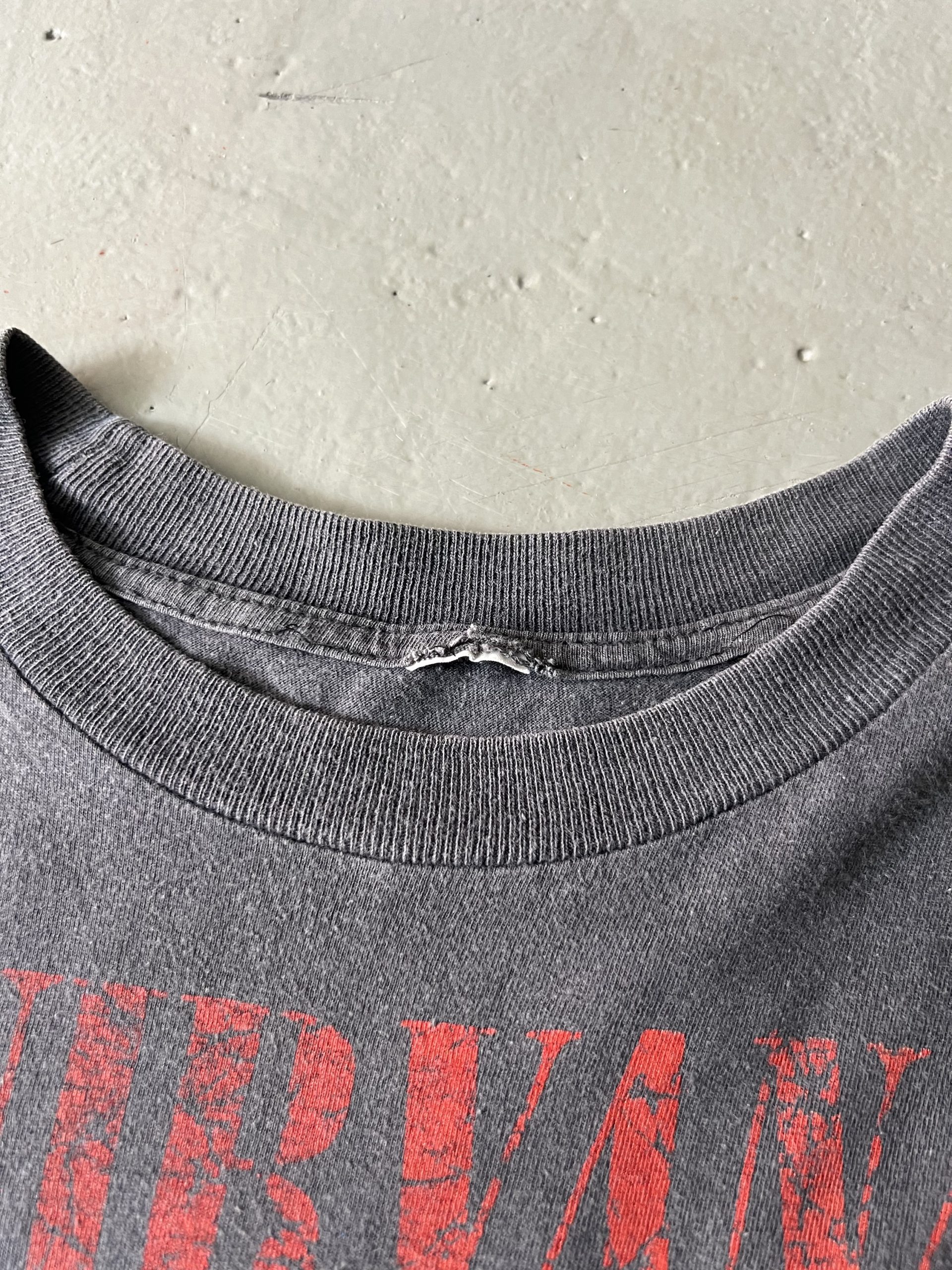 Vintage 90s Nirvana Heart-Shaped Box Empire European Bootleg Tee - Image 7