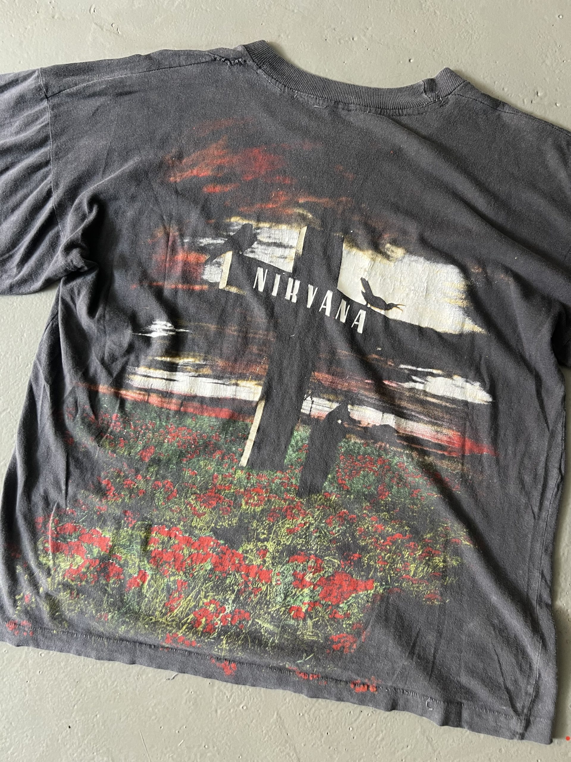 Vintage 90s Nirvana Heart-Shaped Box Empire European Bootleg Tee - Image 4
