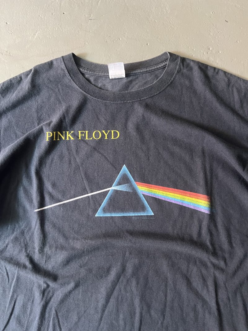 Vintage Early 00s Pink Floyd The Dark Side of the Moon (Reissue) - Image 4